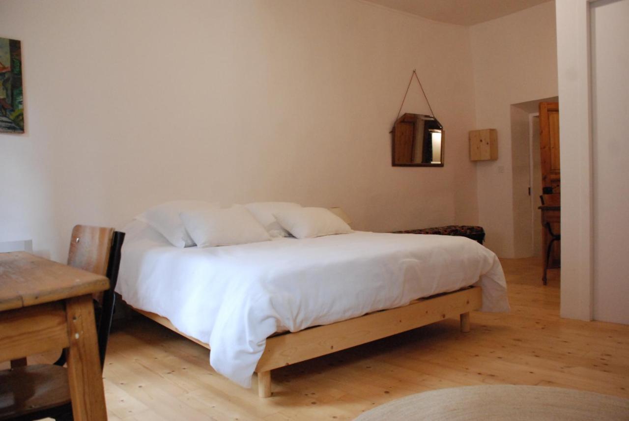Appartement De Charme Au Coeur D Une Cite Medievale Villefranche-de-Conflent Exterior foto